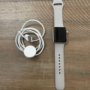 Apple Watch series 2 38mm aluminum case
